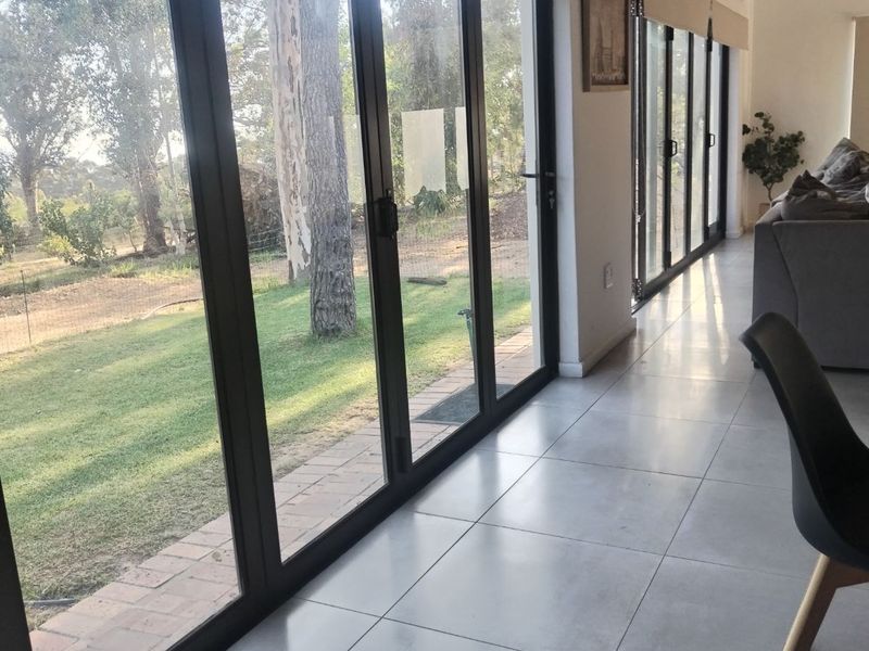 House To Rent in High Riding Country Estate - Photo 3