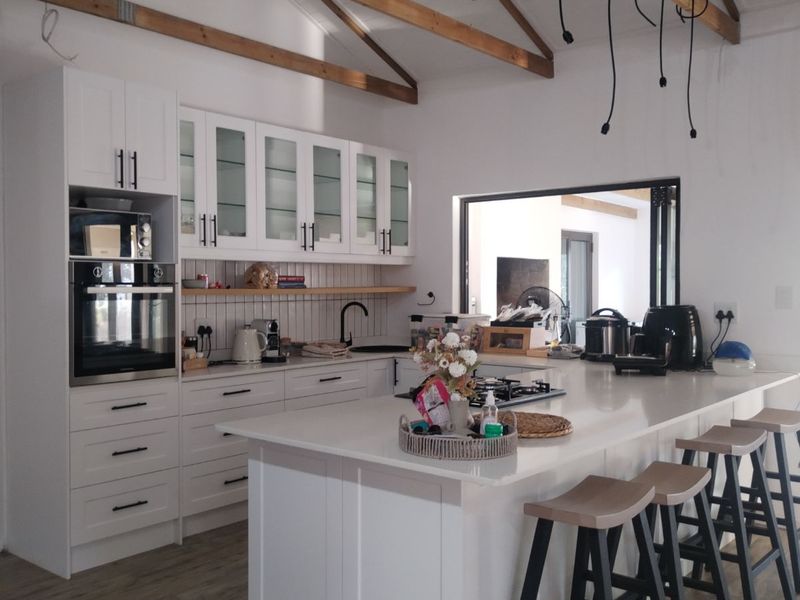 House To Rent in High Riding Country Estate - Photo 7