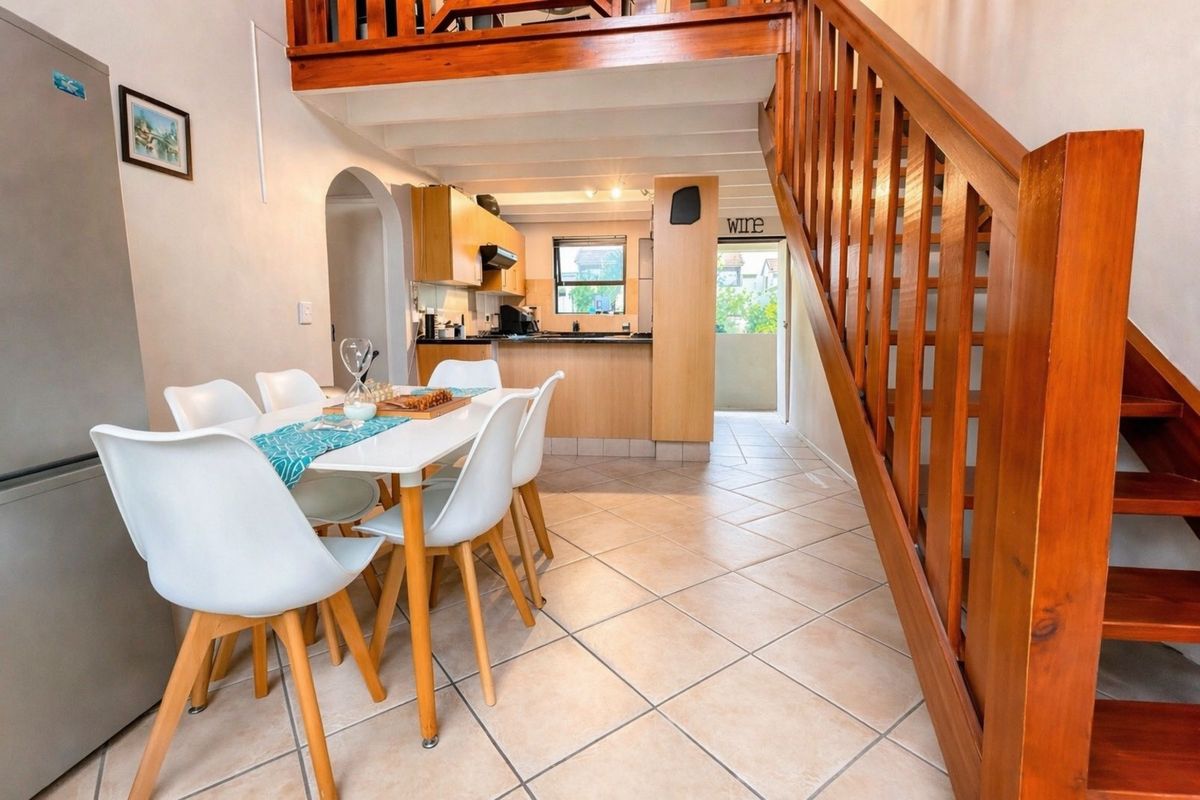 Apartment For Sale in Douglasdale - Photo 4