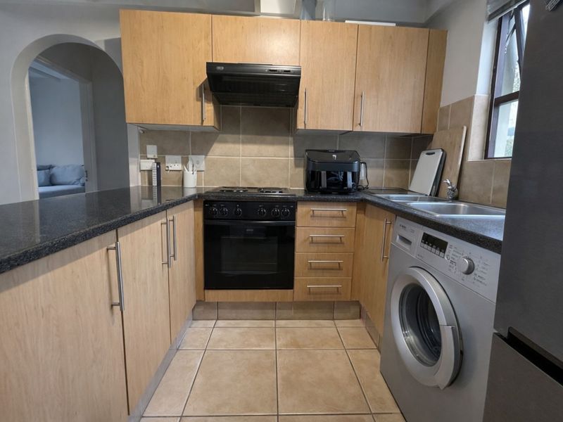 Apartment For Sale in Douglasdale - Photo 5