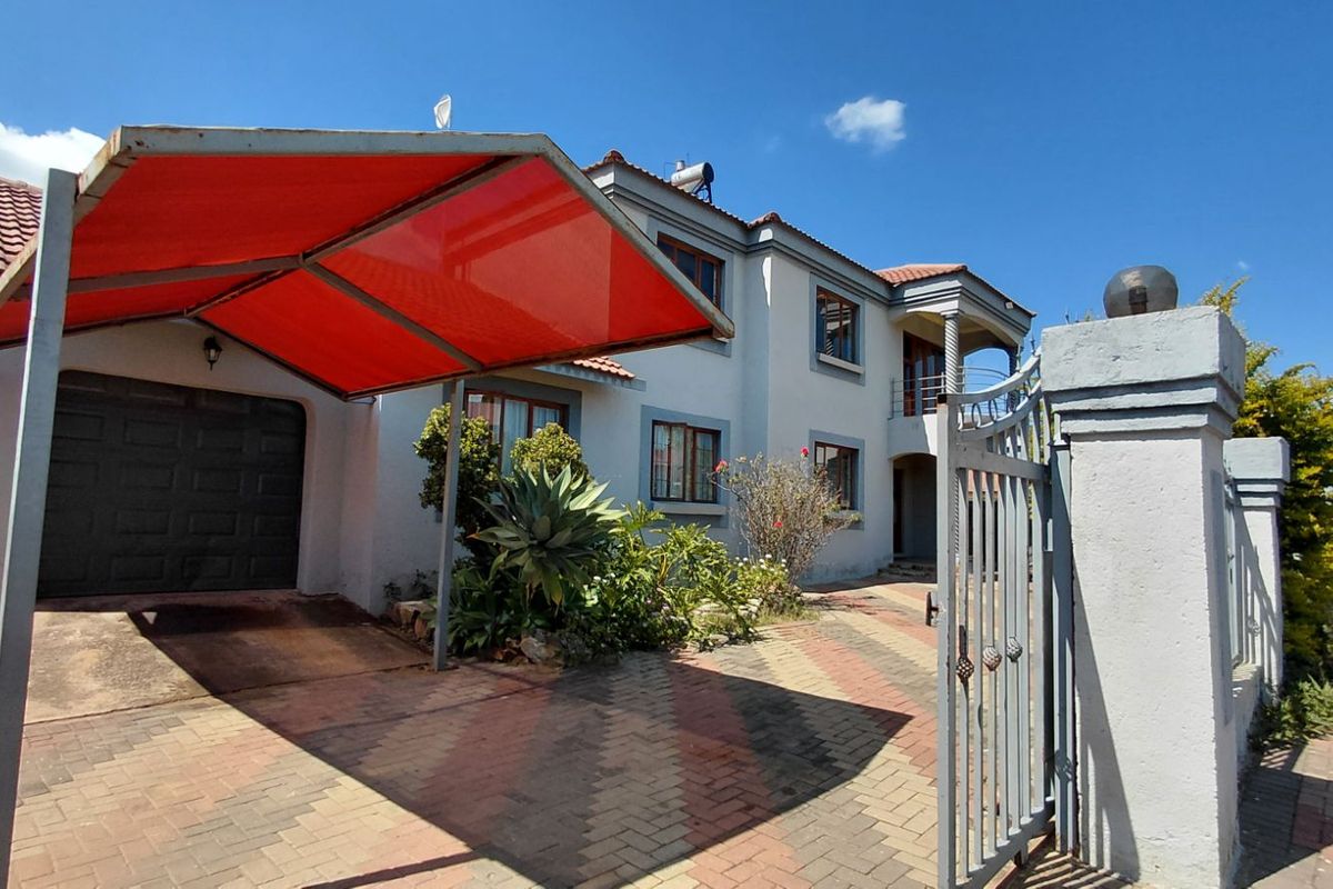 House For Sale in Flora Park - Photo 3