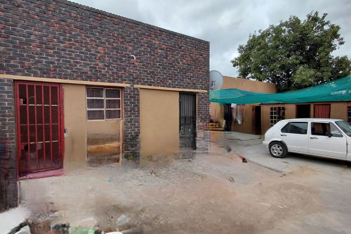 House For Sale in Seshego 9B - Photo 3