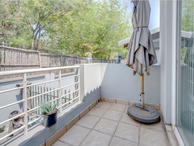 Townhouse For Sale in Ferndale - Photo 6