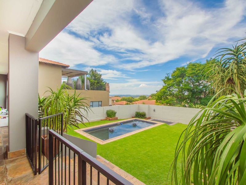 House For Sale in Featherbrooke Estate - Photo 5