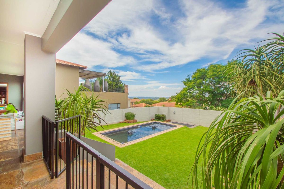 House For Sale in Featherbrooke Estate - Photo 5