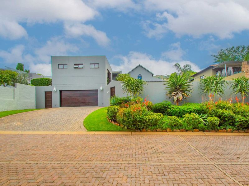 House For Sale in Featherbrooke Estate - Photo 3