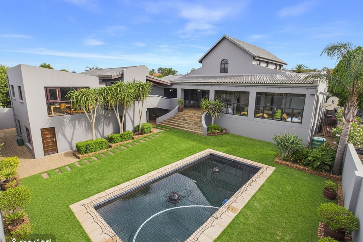 House For Sale in Featherbrooke Estate - Photo 2