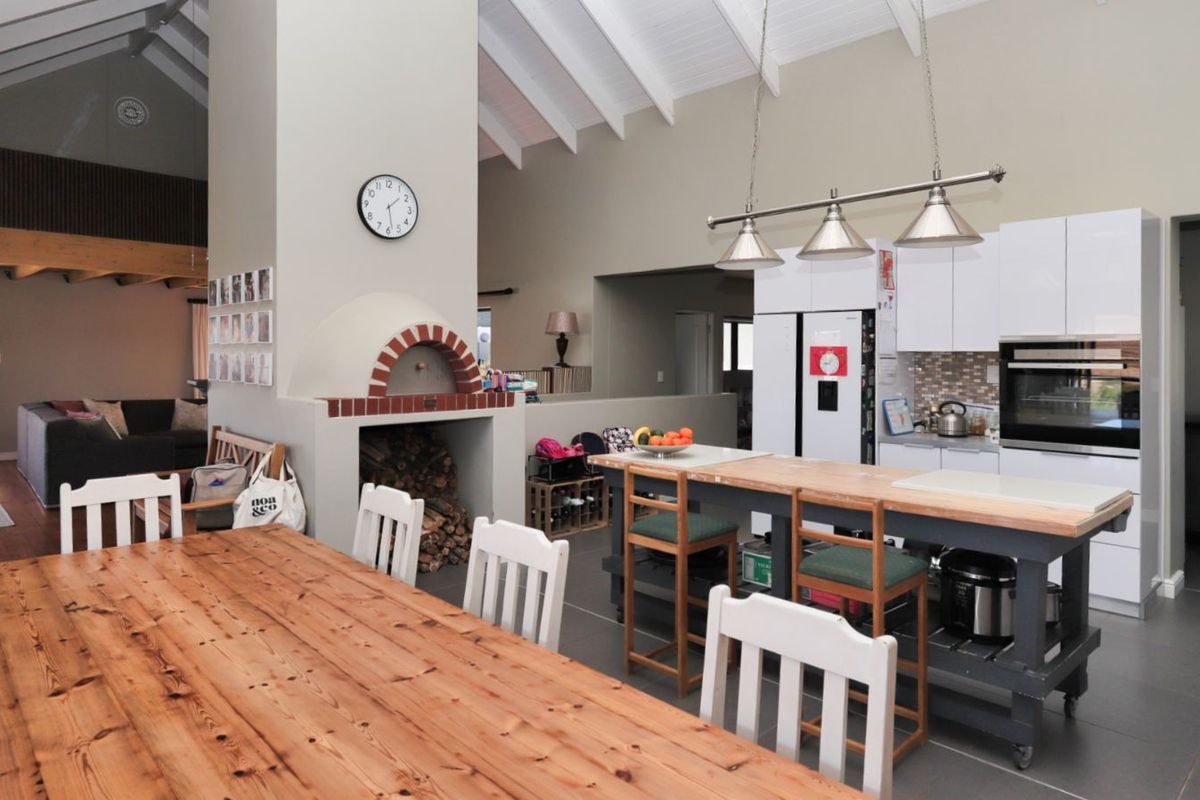 House For Sale in Mount Royal Golf Estate - Photo 5