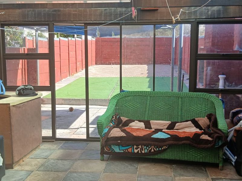 House For Sale in Westridge - Photo 8