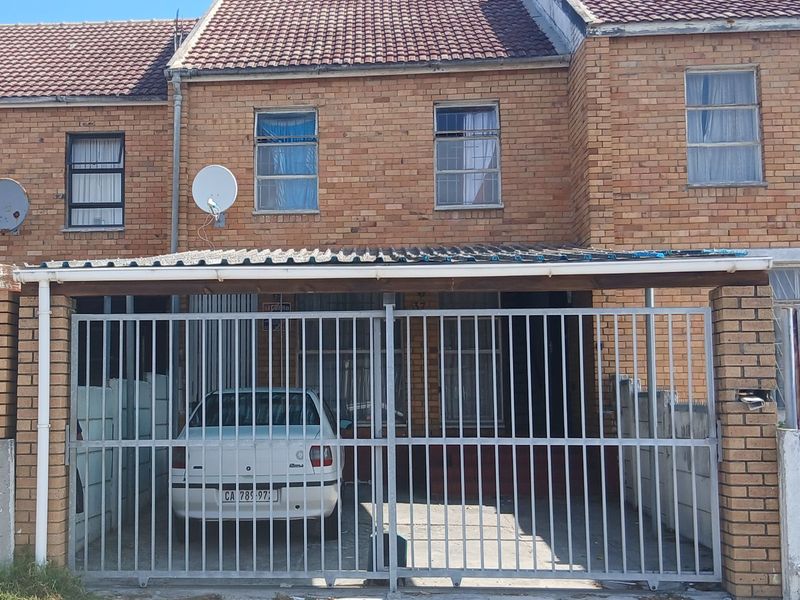 House For Sale in Westridge - Photo 2