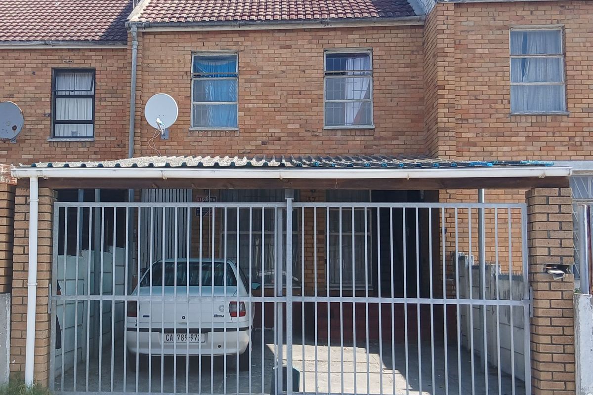 House For Sale in Westridge - Photo 3