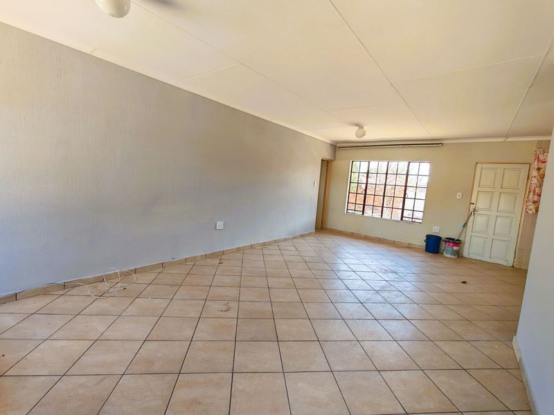 House For Sale in Modimolle Central - Photo 6