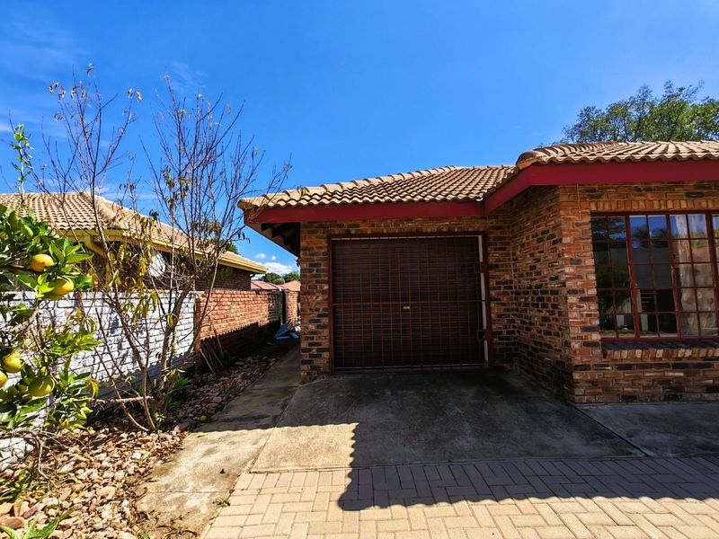 House For Sale in Modimolle Central - Photo 4