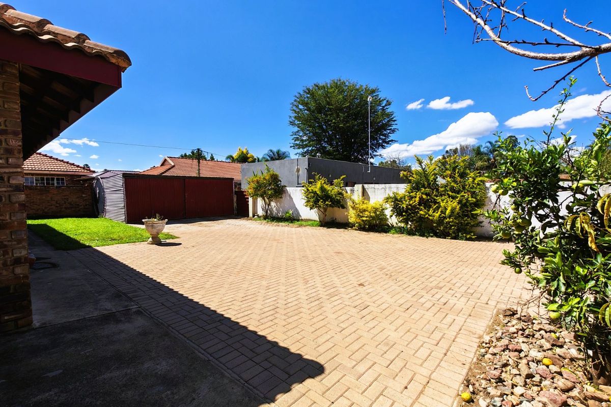 House For Sale in Modimolle Central - Photo 5