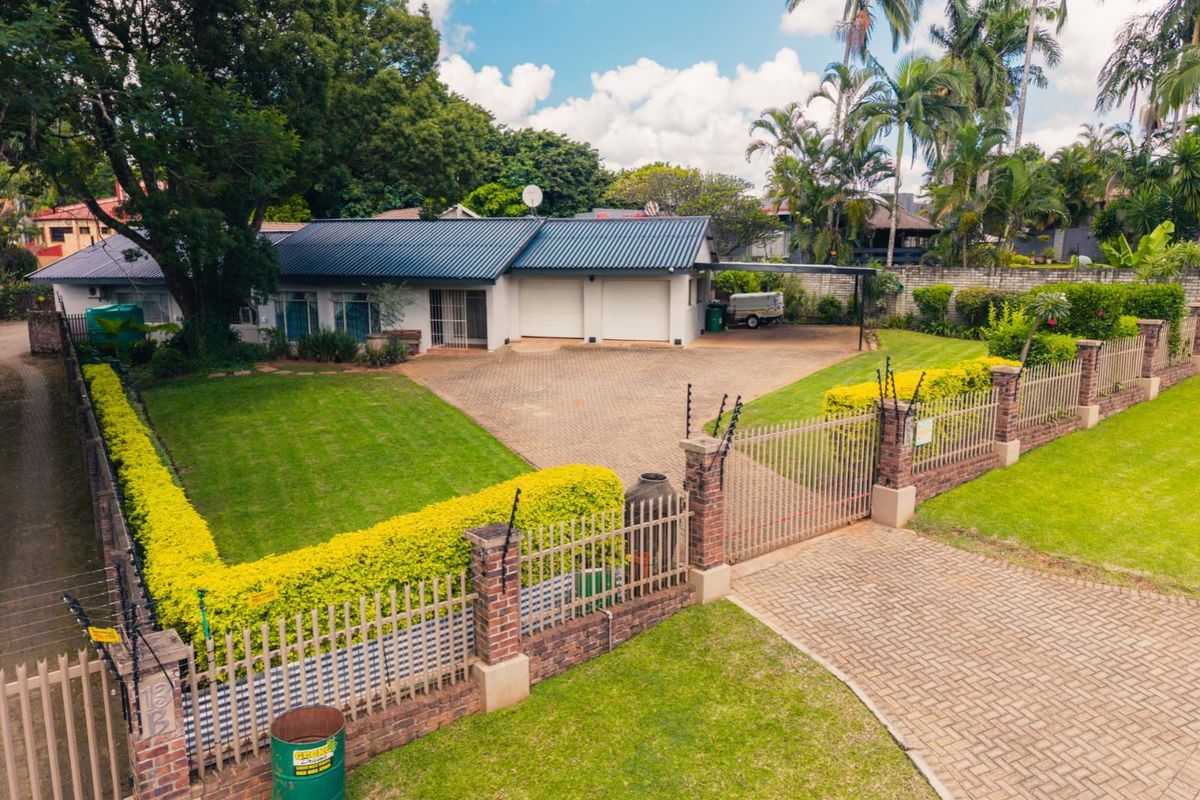 House For Sale in Aquapark - Photo 2