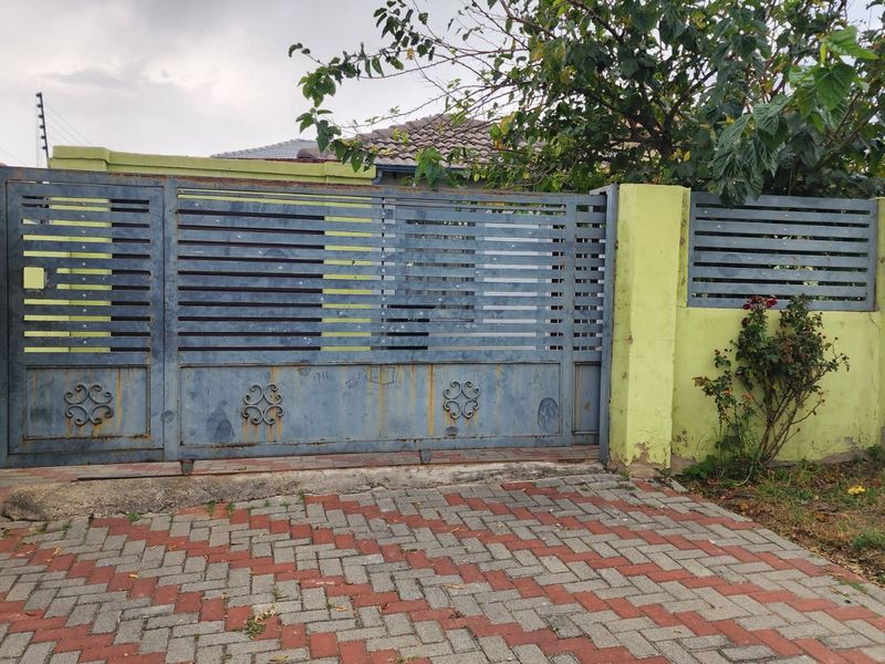 House For Sale in Riverside View - Photo 4