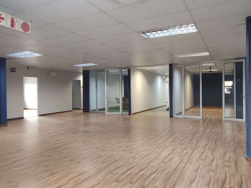 Office To Rent in Silver Lakes - Photo 8