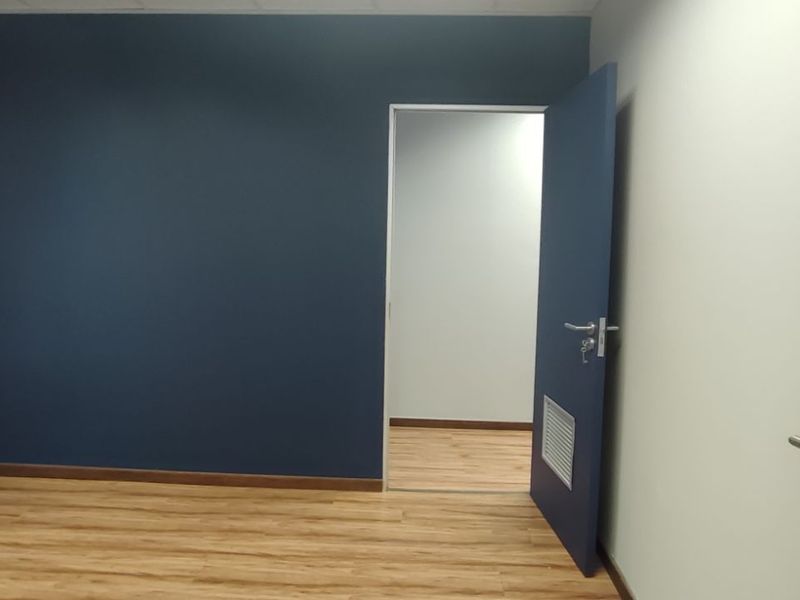 Office To Rent in Silver Lakes - Photo 5