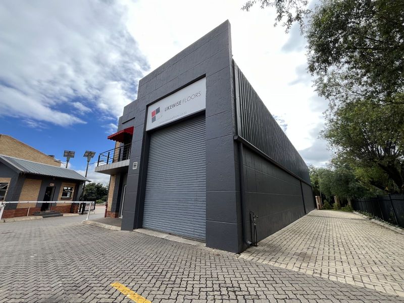 Industrial To Rent in Rooihuiskraal - Photo 2