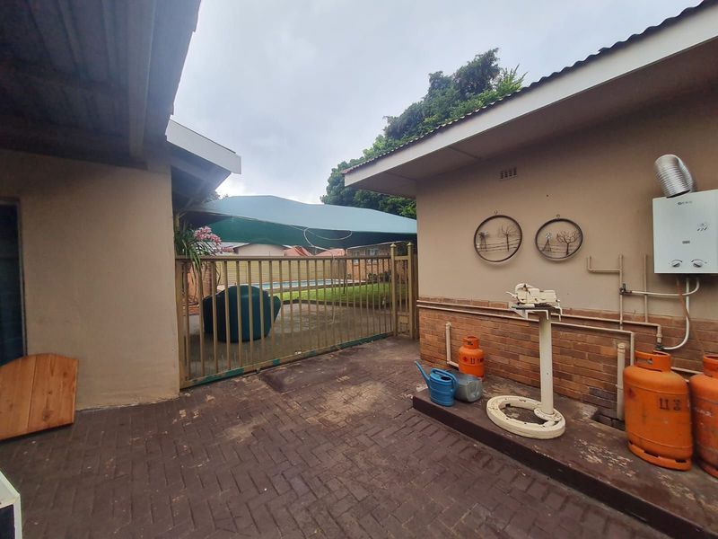 House For Sale in Impala Park - Photo 10