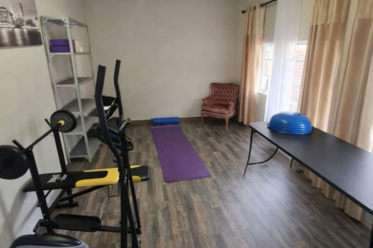 House For Sale in Impala Park - Photo 3