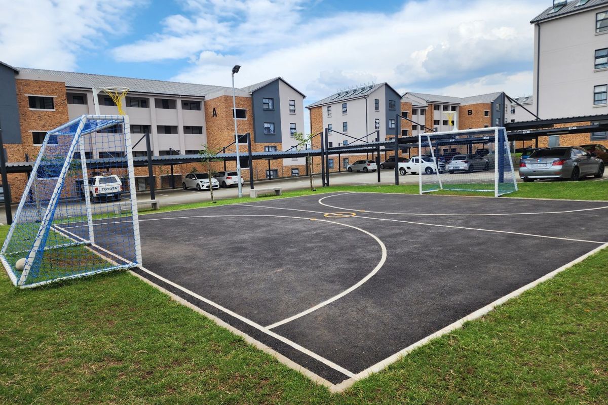 Apartment For Sale in Riverside View - Photo 3