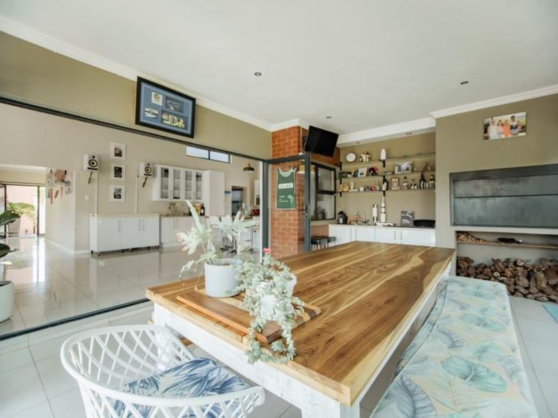 House For Sale in Copperleaf Estate - Photo 8