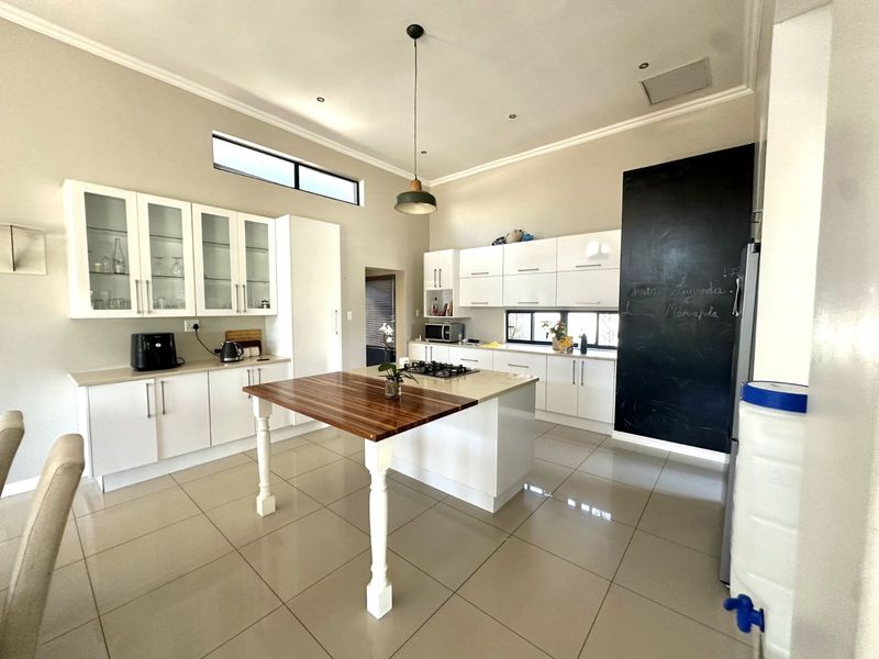 House For Sale in Copperleaf Estate - Photo 7