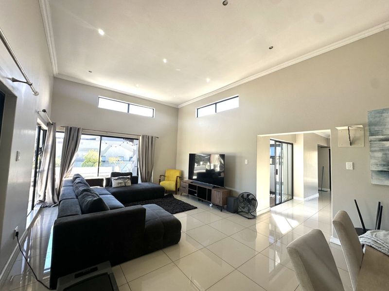 House For Sale in Copperleaf Estate - Photo 4