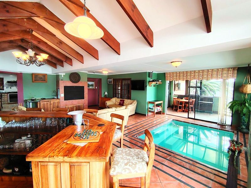 House For Sale in Bayview - Photo 2