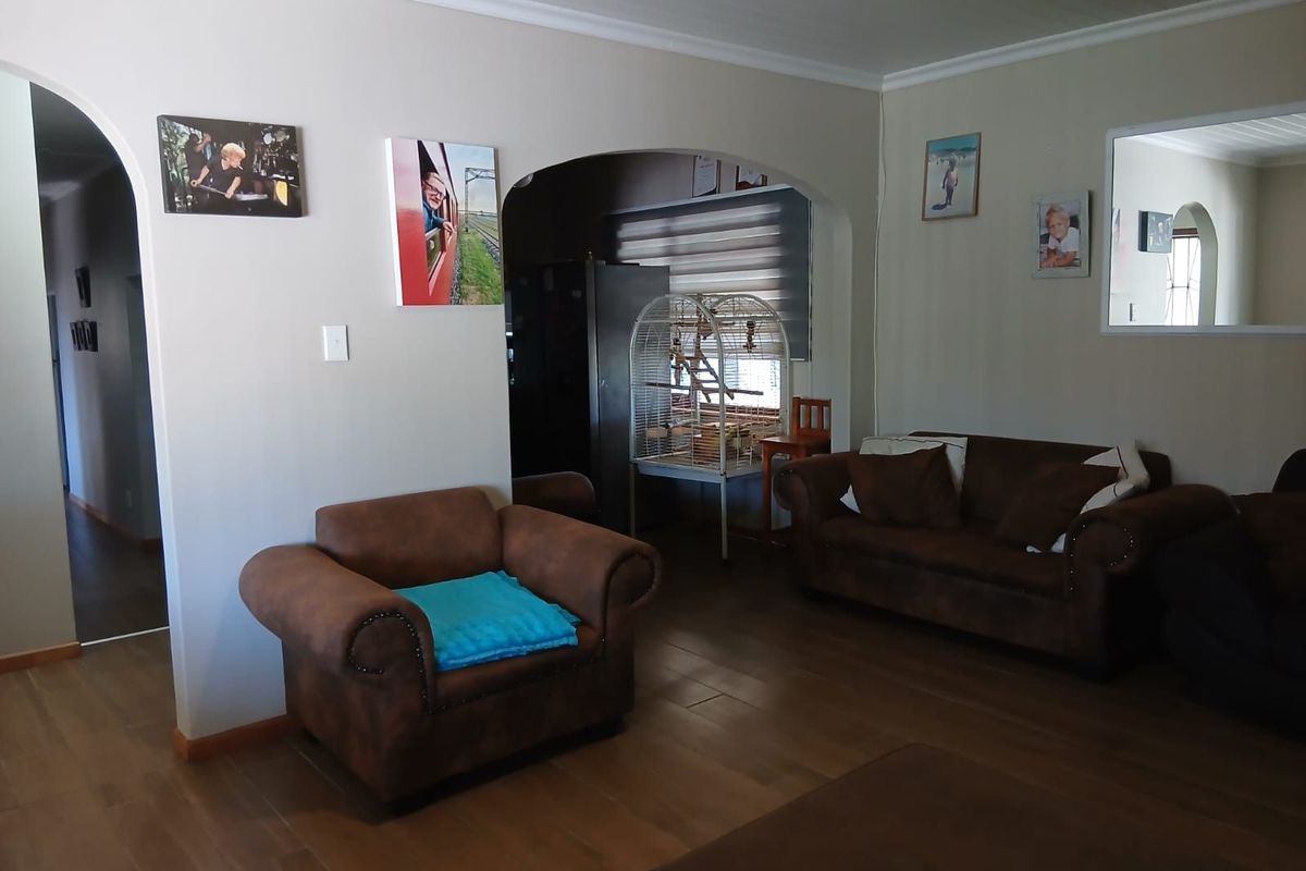 House To Rent in George South - Photo 3