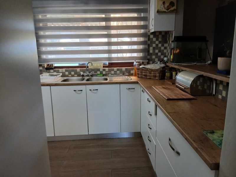 House To Rent in George South - Photo 8