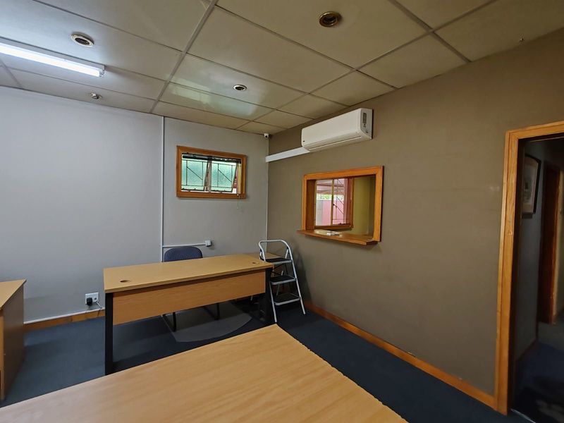 Office To Rent in Villieria - Photo 8