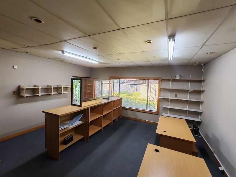 Office To Rent in Villieria - Photo 7