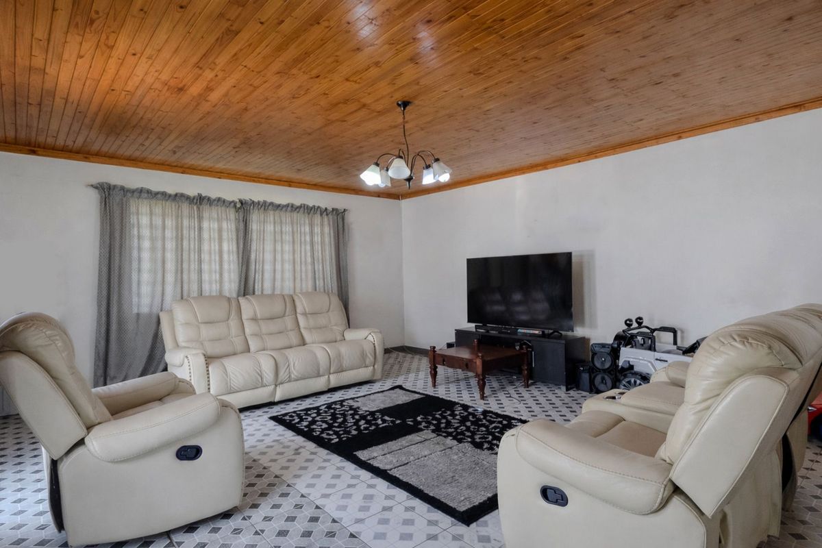 House For Sale in Greenhills - Photo 4