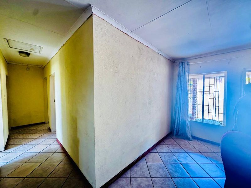 House For Sale in Burgersfort Central - Photo 5