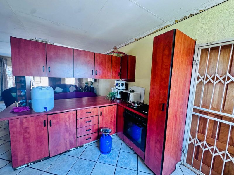 House For Sale in Burgersfort Central - Photo 2