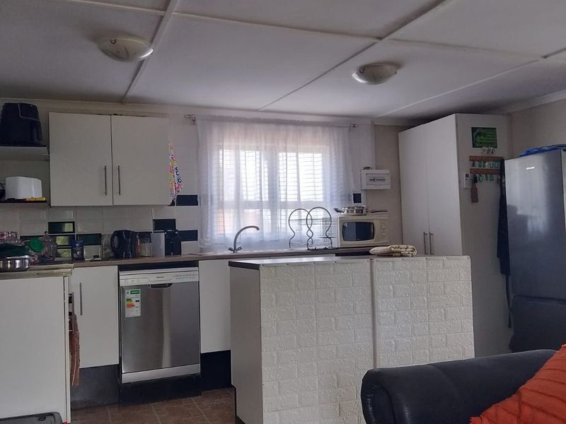 House For Sale in Bloemhof Central - Photo 8