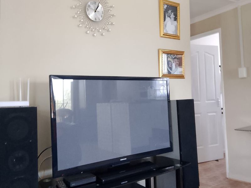 House For Sale in Bloemhof Central - Photo 5