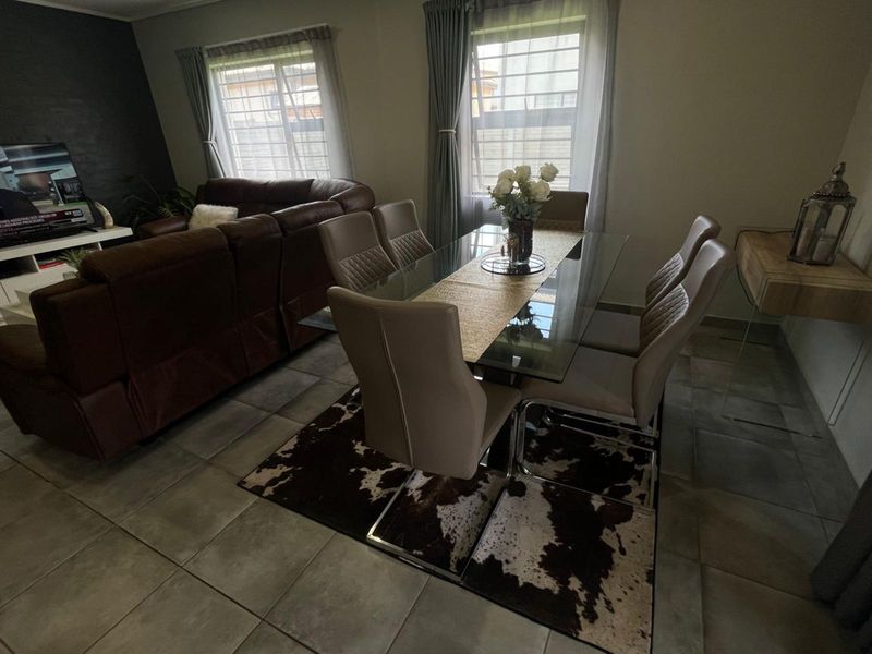 House For Sale in Krauseville AH - Photo 9