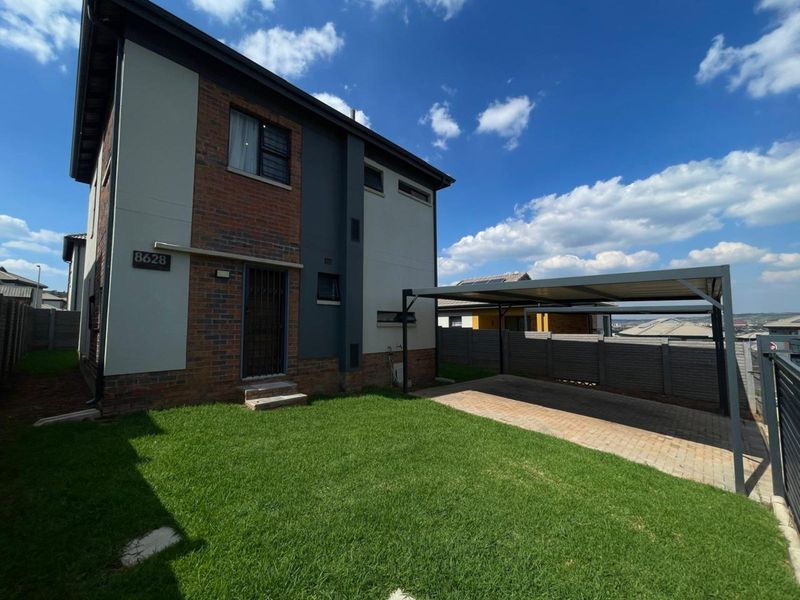 House For Sale in Krauseville AH - Photo 2