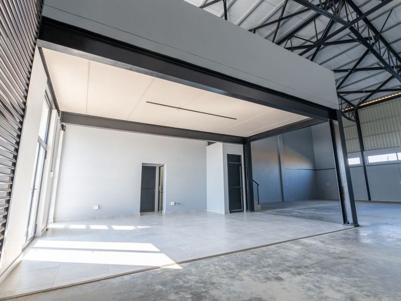 Industrial To Rent in Secunda Central - Photo 2