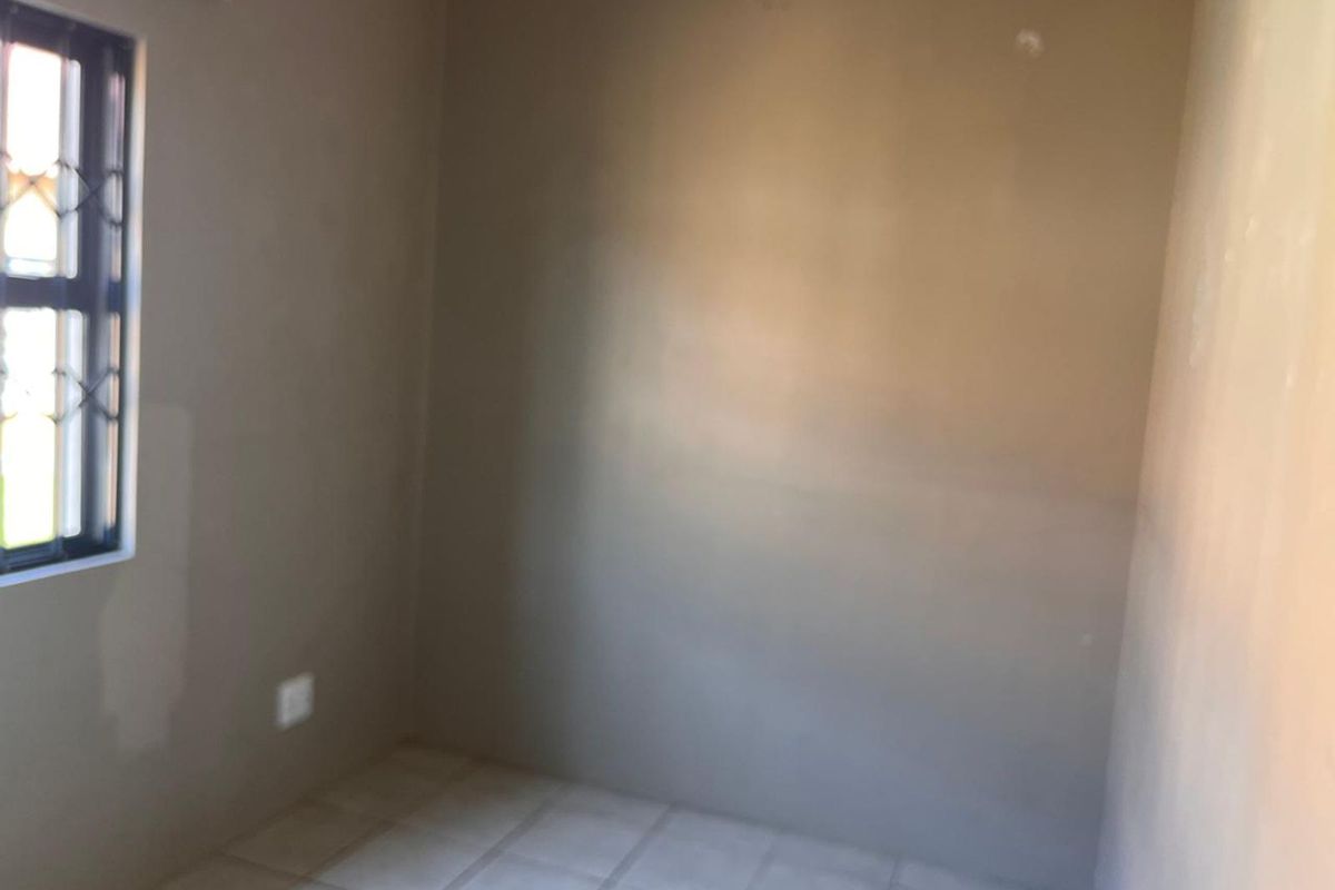 House To Rent in Terra Nova - Photo 5