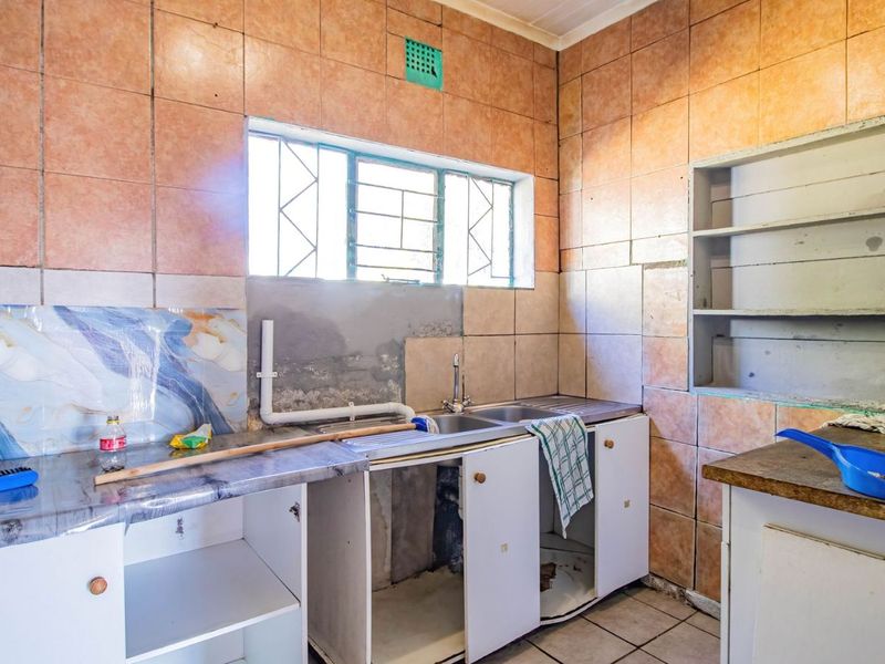 House For Sale in Grabouw Central - Photo 7