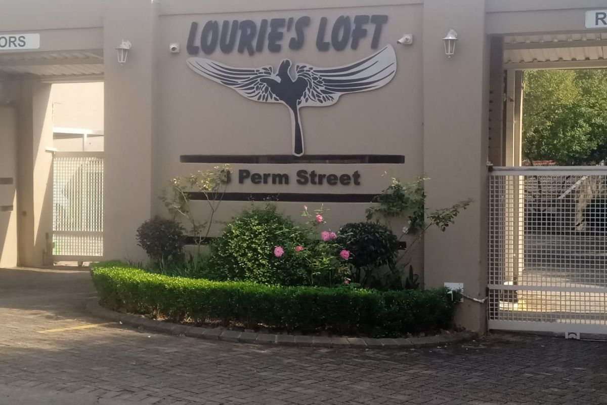 Townhouse To Rent in Sonneglans - Photo 2