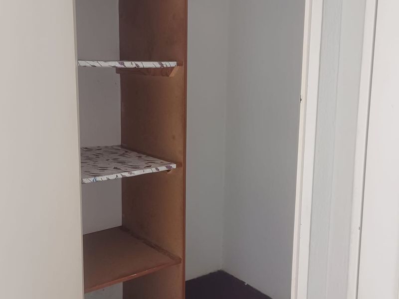 Townhouse To Rent in Sonneglans - Photo 9