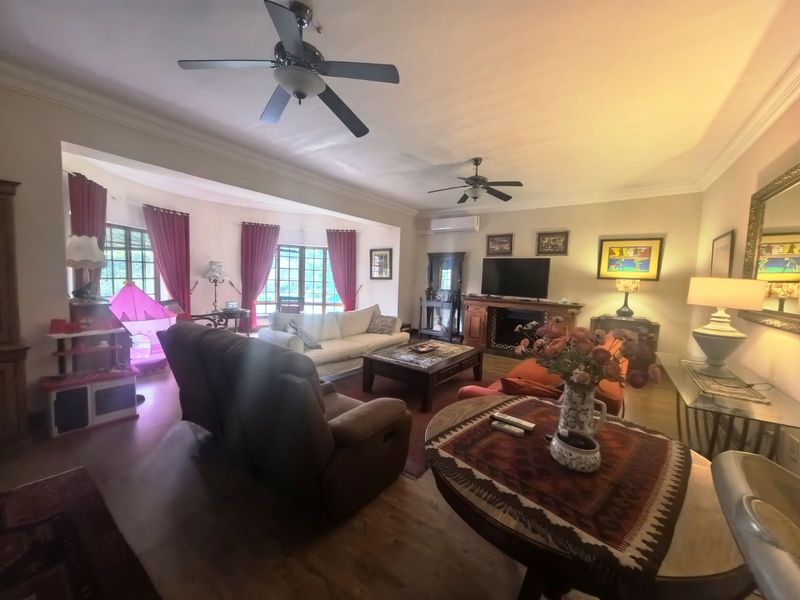 House For Sale in Clubview - Photo 5