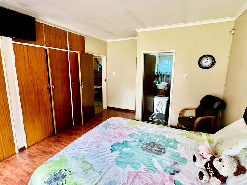 House For Sale in Lyttelton Manor - Photo 6