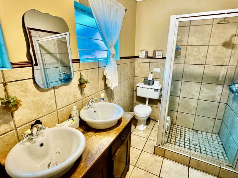 House For Sale in Lyttelton Manor - Photo 3