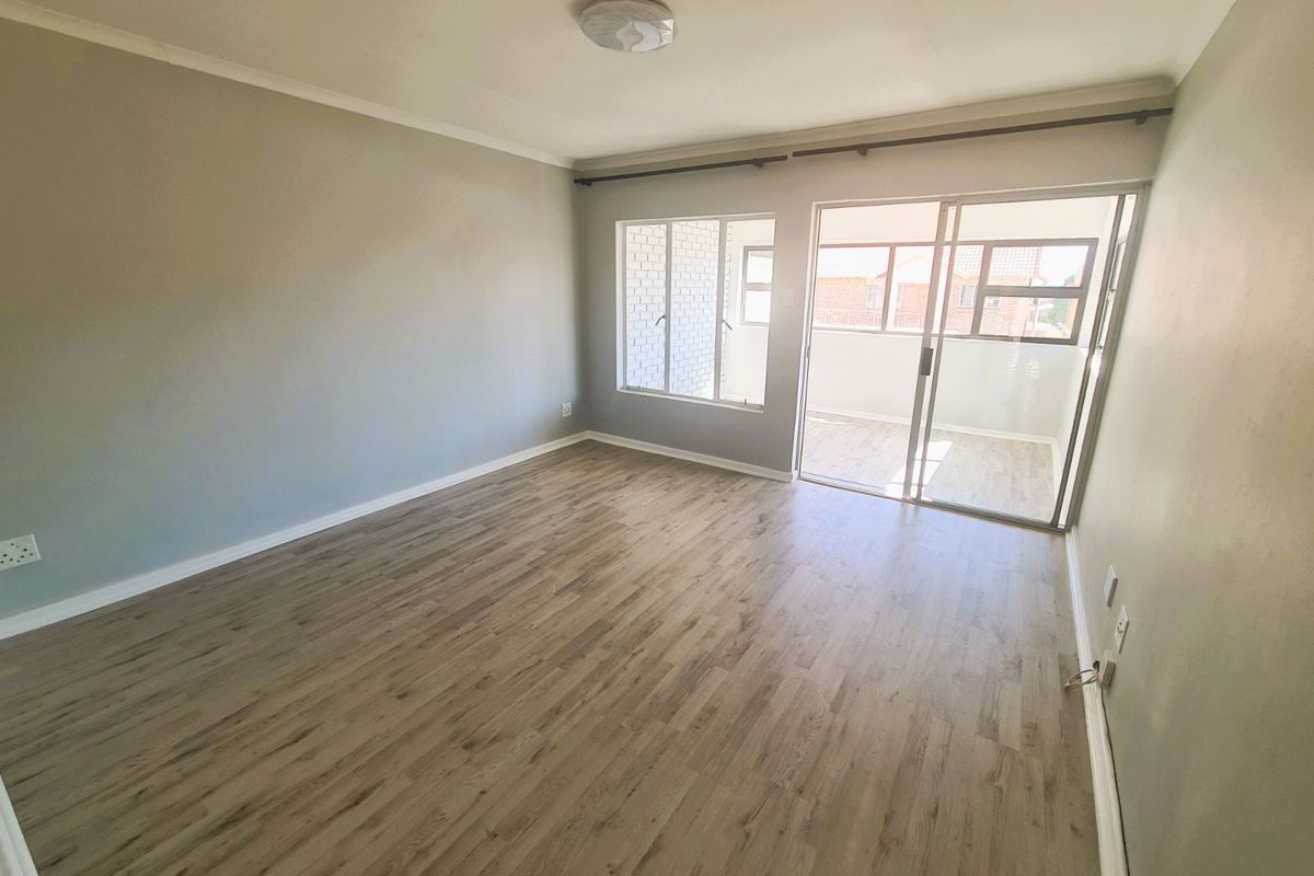 Apartment To Rent in Amberfield - Photo 2